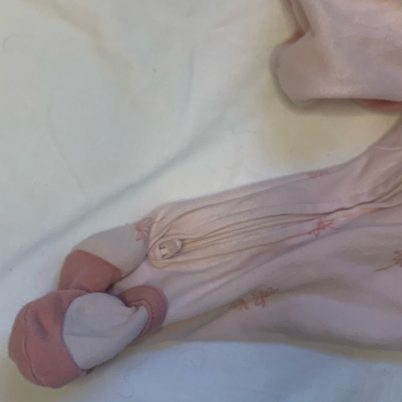 Just One You Carter’s 6m little sister pjs - pink and mauve with flowers - Picture 4 of 5